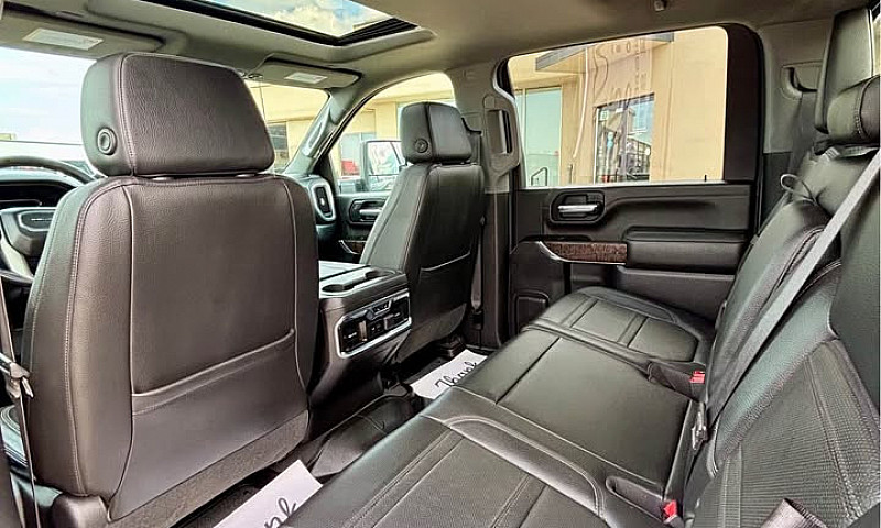2022 Gmc 3500 Denali...