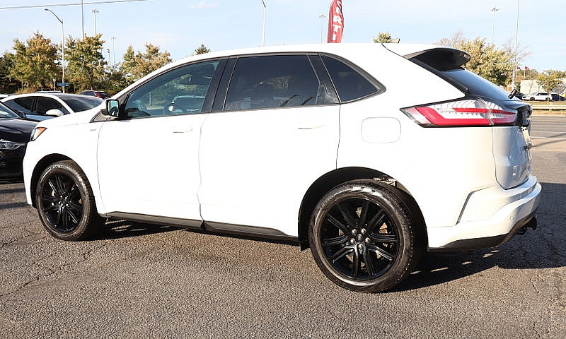 2024 Ford Edge...