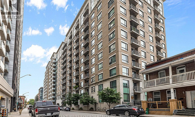 501 - 200 Besserer S...