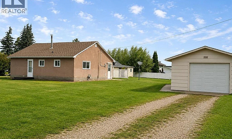 5007 51 Street Hardi...