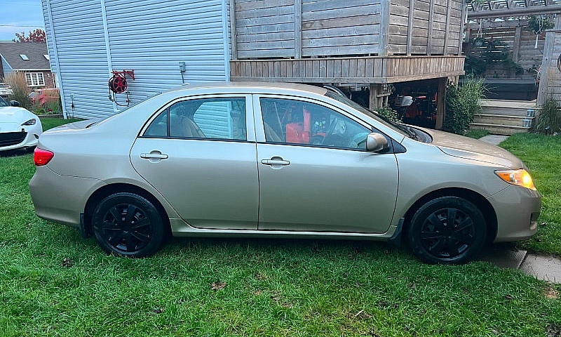 2010 Toyota Corolla ...