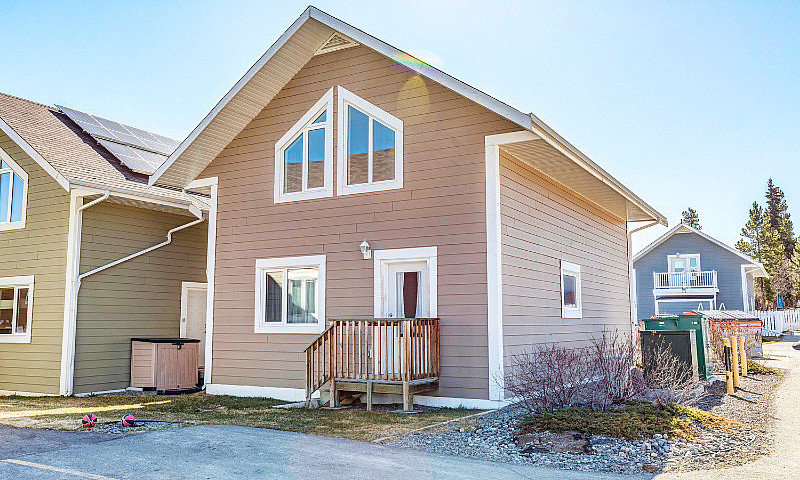 $449,800 - #111-58 F...