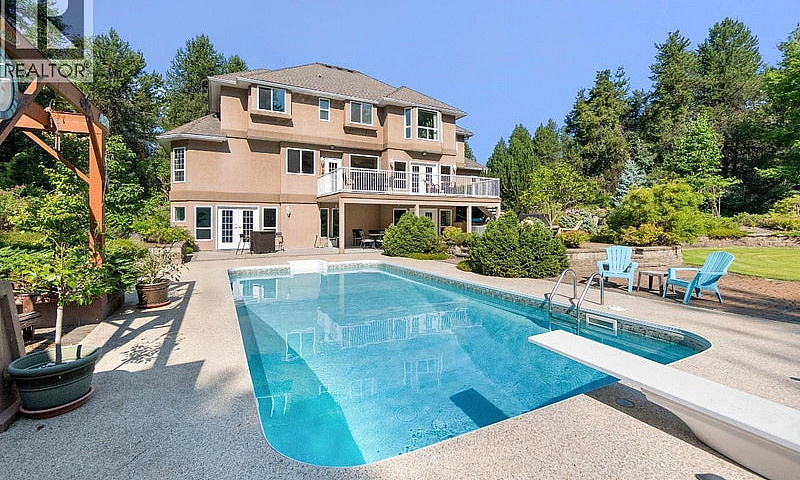 880 Waterloo Road Ca...