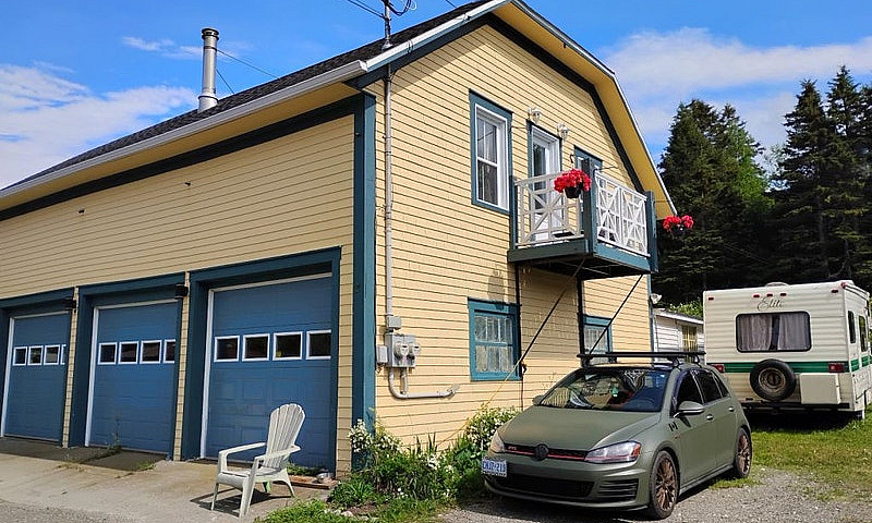 $699,000 - 2 Storey ...