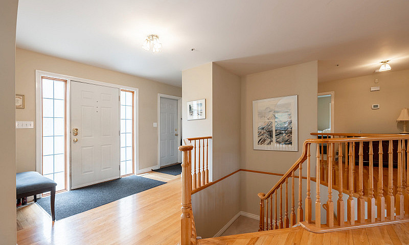 Gorgeous Acreage Loc...