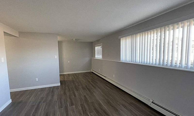 Sikanni Place - 1 Be...