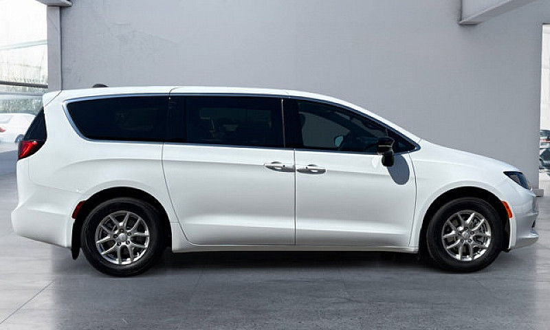 2027 Chrysler Grand ...