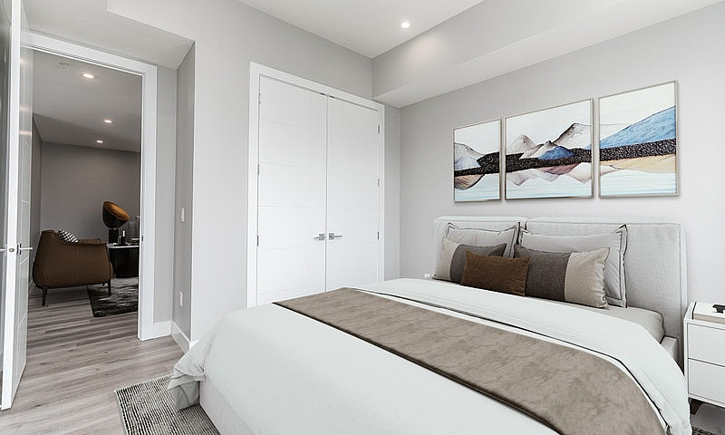 2 Bedroom Available ...