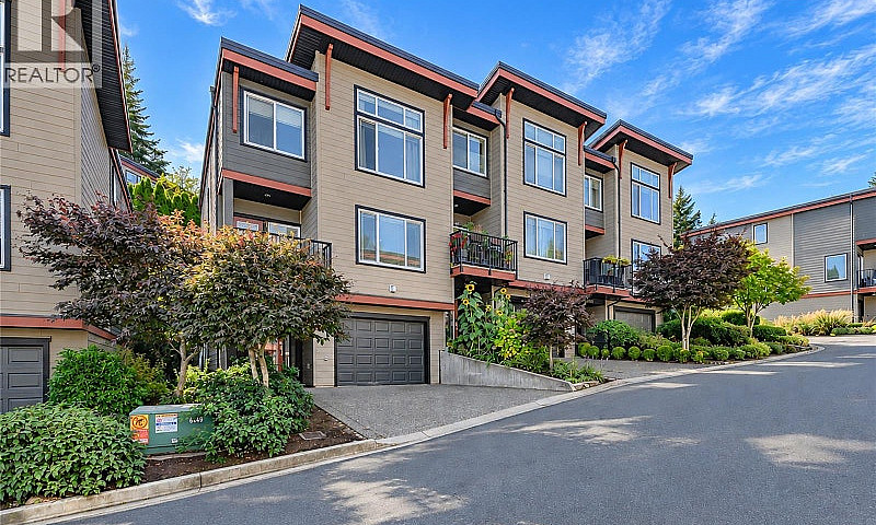 2105 Greenhill Rise ...