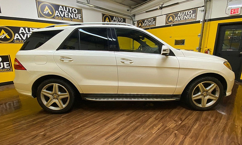 2015 Mercedes-Benz M...
