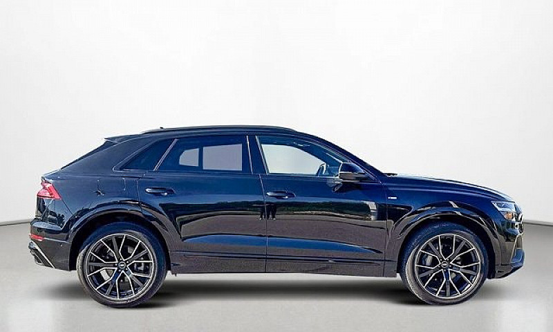 2022 Audi Q8 Progres...