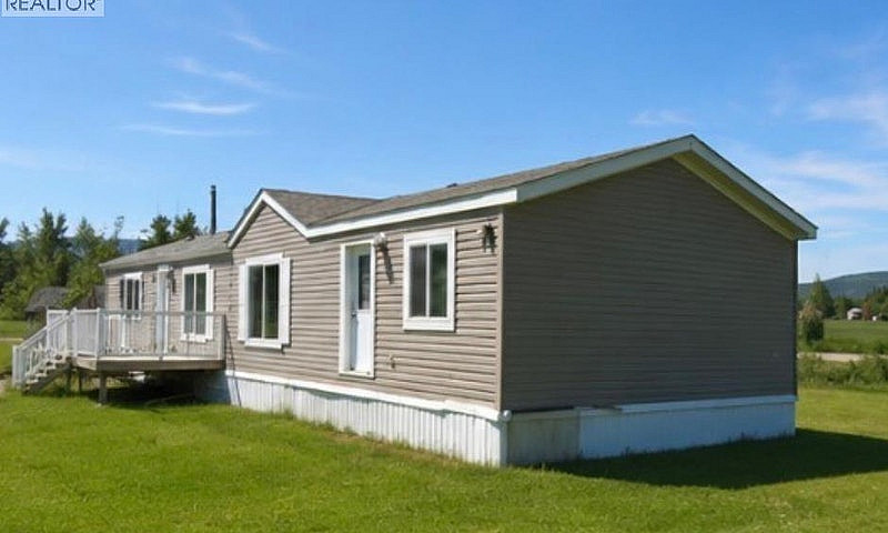 10223 W Pine Avenue ...