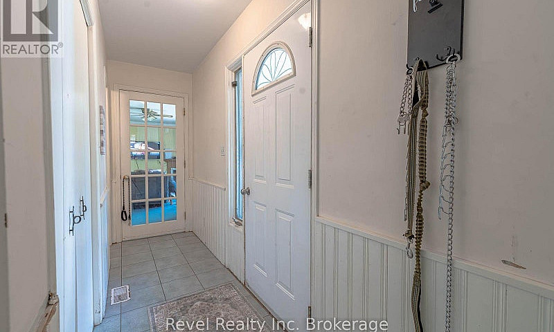 36 Tebby Boulevard S...