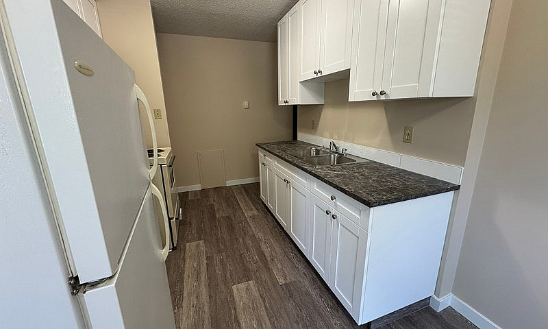 Spacious 2 Bedroom A...