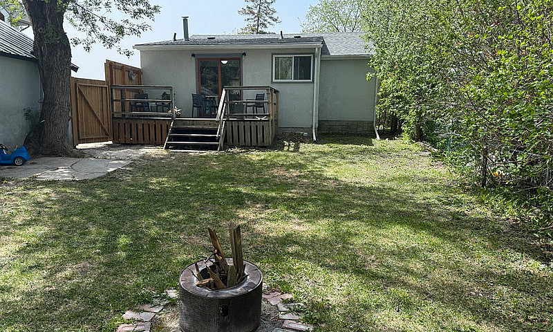 2Bdrm River-Front Pr...