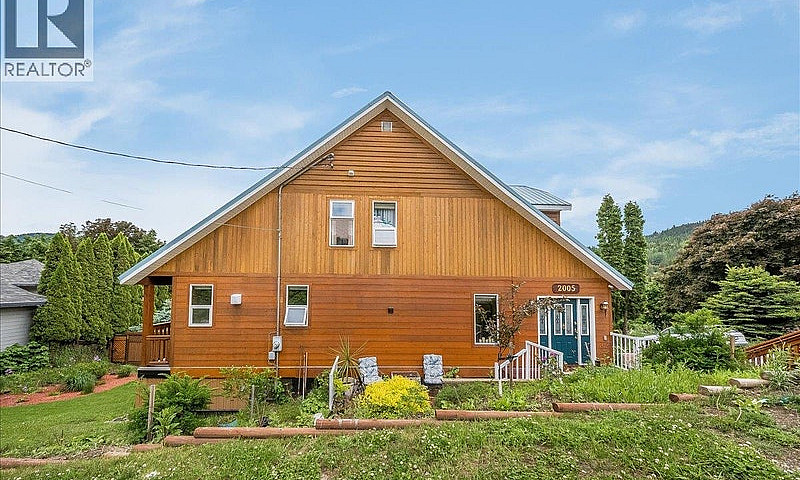 2005 Kootenay Avenue...