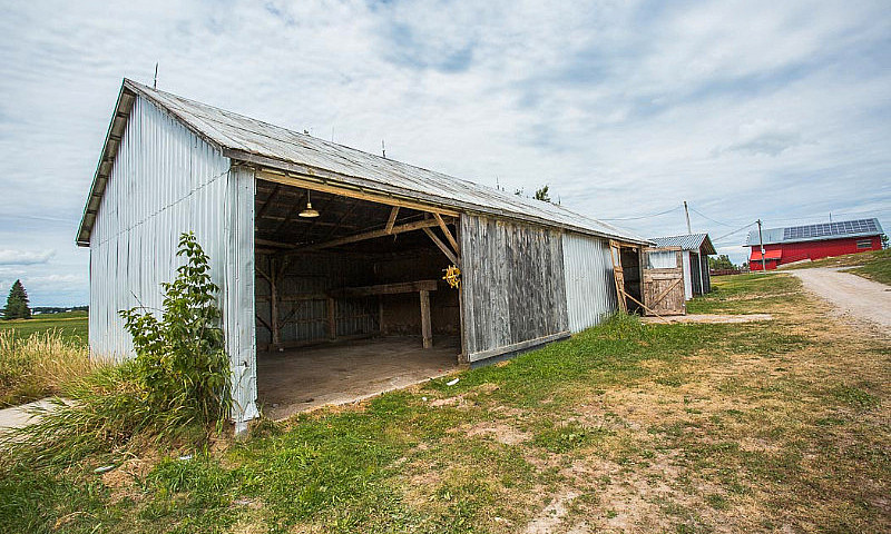 2854 Government Road...