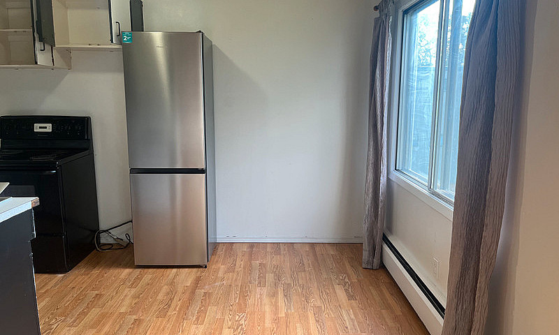 Ross Drive 2 Bed 1 B...