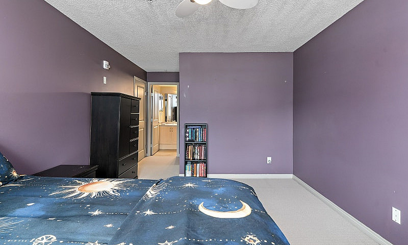 3 Bedroom/2 Bath/2 P...