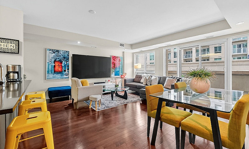 242 Rideau Street #2...