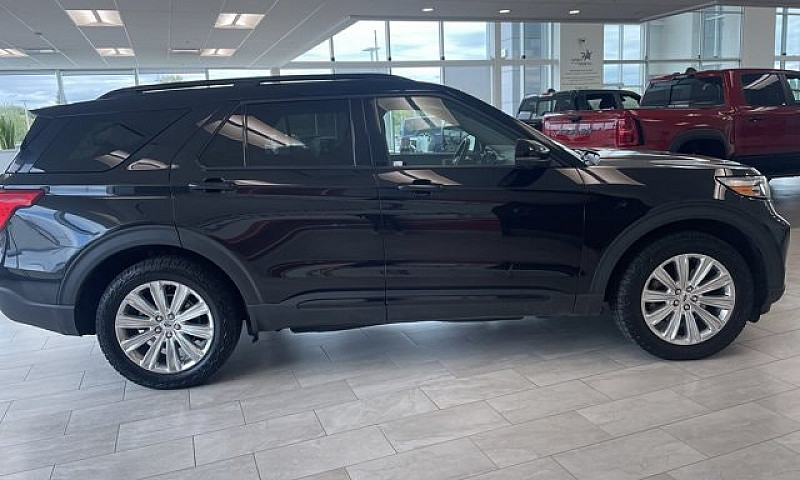 2021 Ford Explorer L...