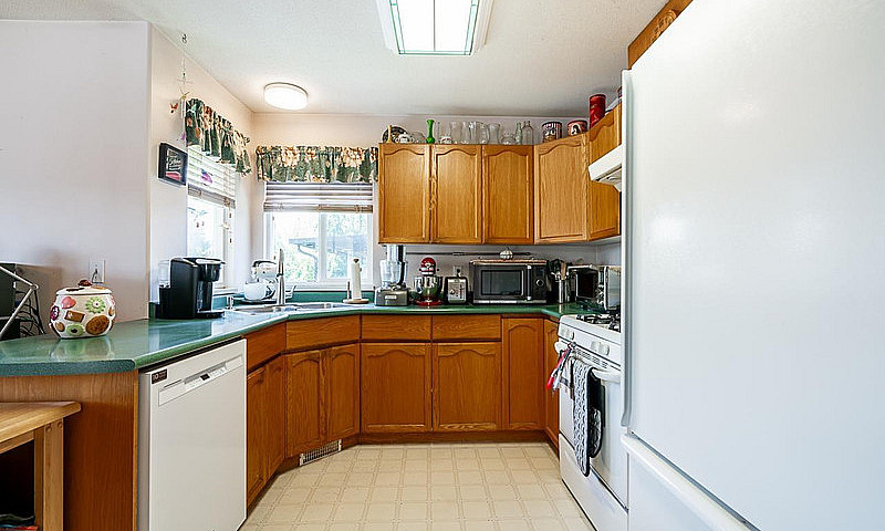 27296 29A Avenue Lan...