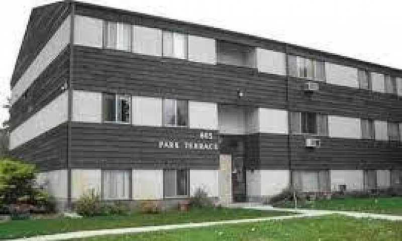 805 3Rd St- Park Ter...