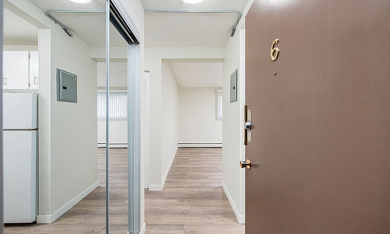 Hampton Lane - 1 Bed...