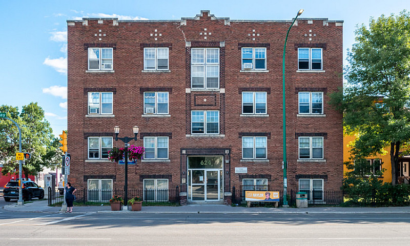 624 Broadway- The Co...