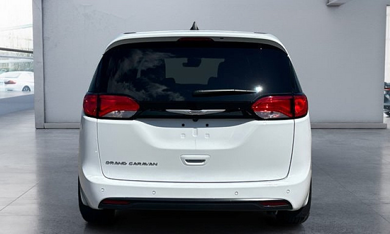 2027 Chrysler Grand ...