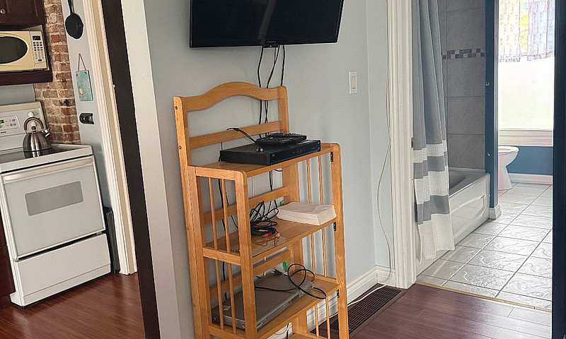 Cozy 2 Story Walk Up...