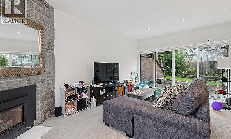 6605 Turnberry Cresc...