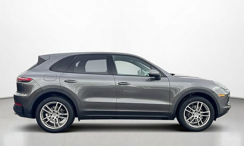 2019 Porsche Cayenne...