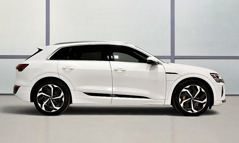 2024 Audi Q8 E-Tron ...