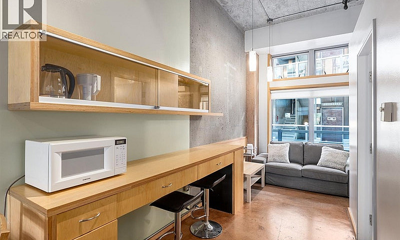 3Xx 1529 W 6Th Avenu...