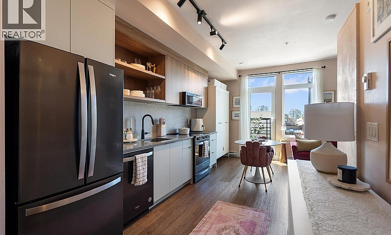 310 515 Chatham St V...
