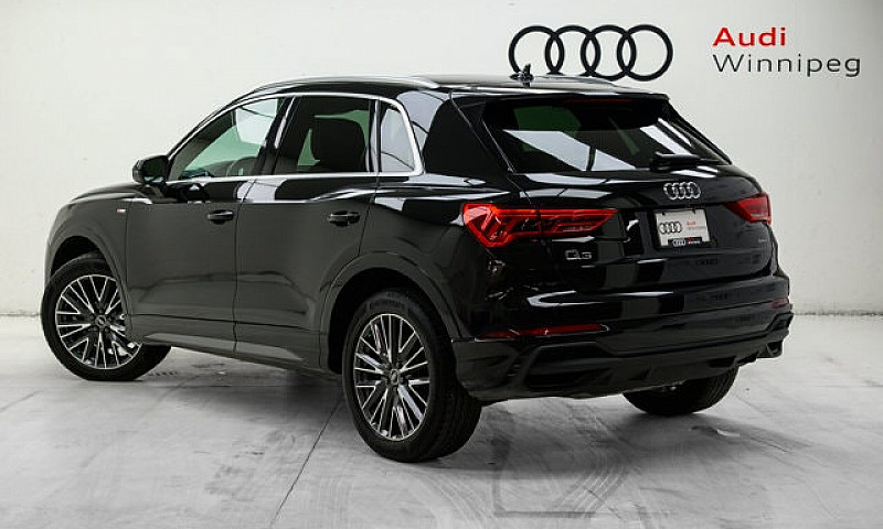 2023 Audi Q3 Technik...