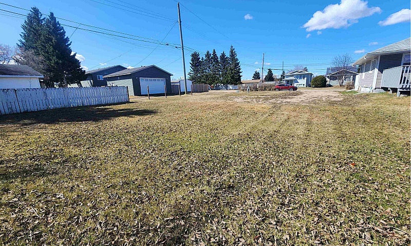 5007 58 St Cold Lake...