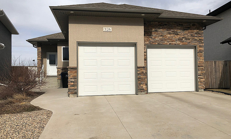 Lovely 3 Bed Home In...