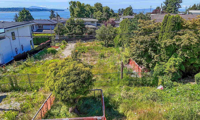 15554 Cliff Avenue W...