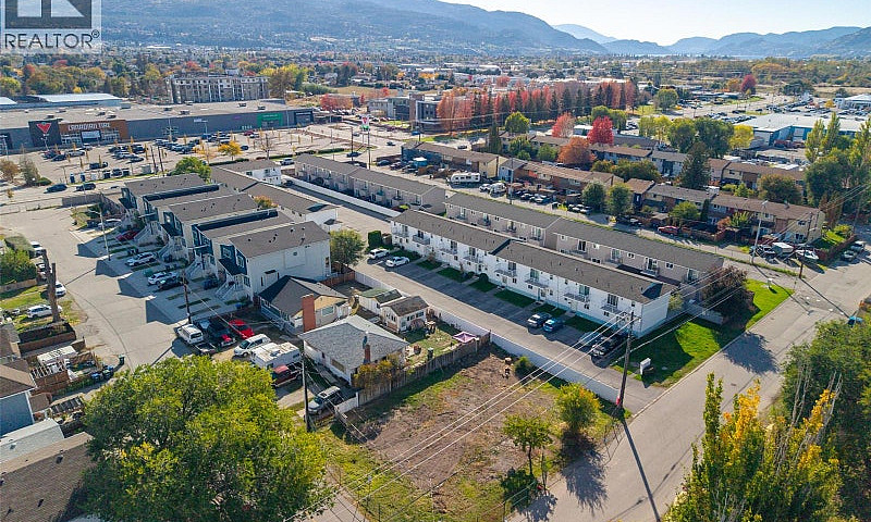 794 Kamloops Avenue ...
