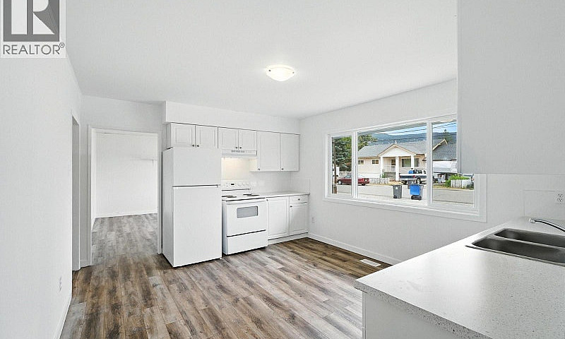 2564 Coutlee Avenue ...