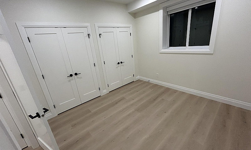 Basement Suite 13799...