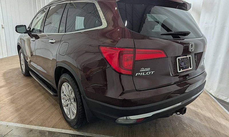2017 Honda Pilot Tou...