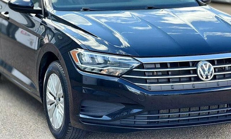 2019 Volkswagen Jett...
