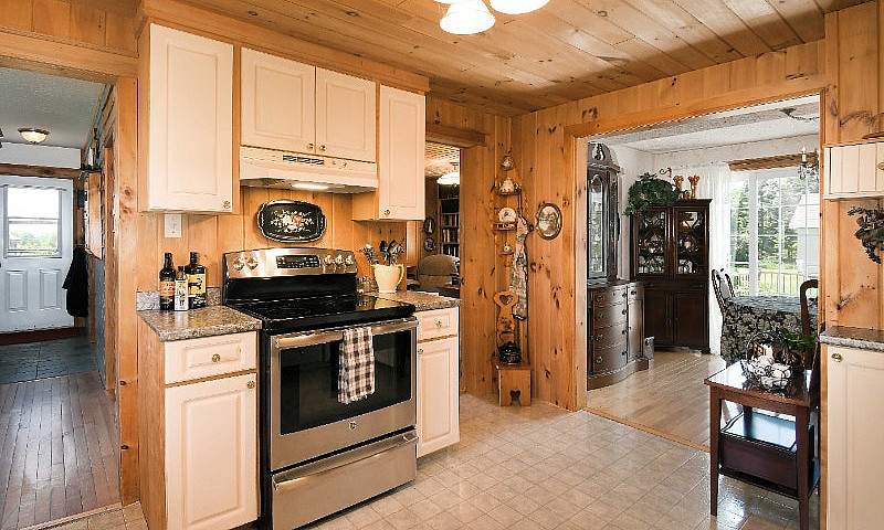 369 Macdougall Rd, M...