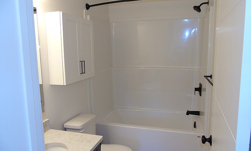 3 Bedroom Corner Apa...