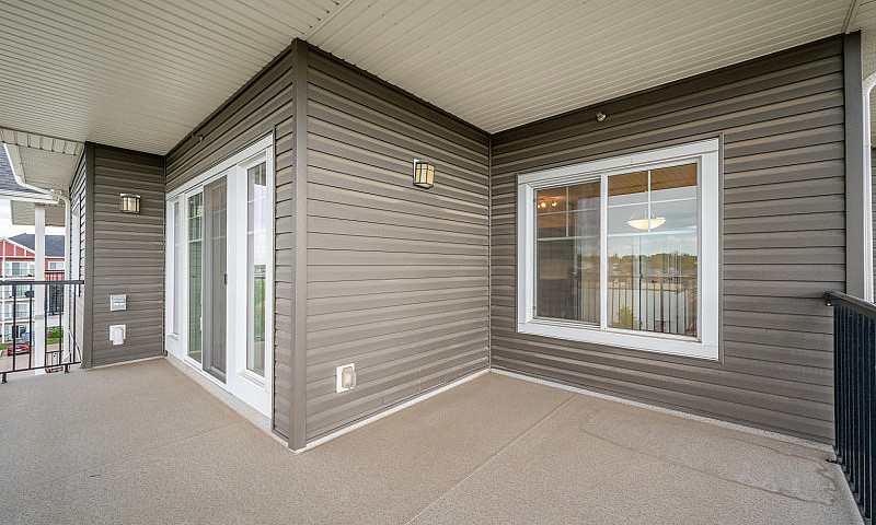 Corner Unit!! Southe...