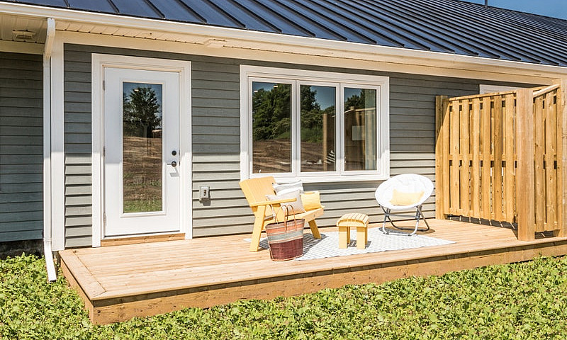 2 Bed/2 Bath Bungalo...