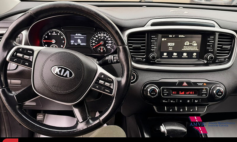 2020 Kia Sorento Lx...